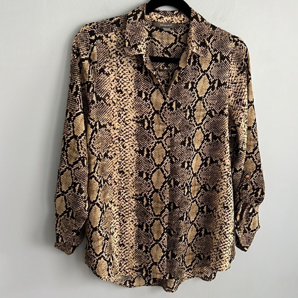 Women’s Primark 10 gorgeous snakeskin animal print  V Neck career blouse